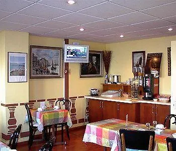 Le Petit Vatel - Centre & Hotel 2*